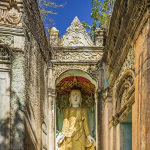 Standing Buddha statue, Hpo Win Daung Caves (AKA Phowintaung Caves), Monywa