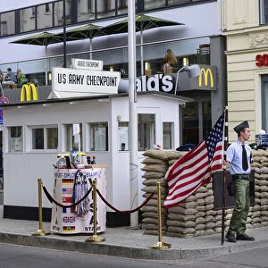 Checkpoint Charlie Collection: Berlin Wall history