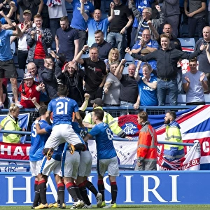 Rangers v Heart of Midlothian - Ladbrokes Premiership - Ibrox Stadium