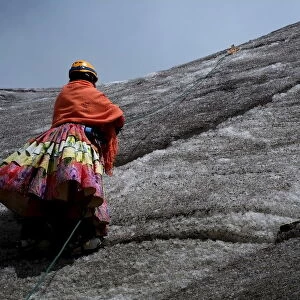 Bolivias cholita climbers, Huayna Potosi mountain, Bolivia