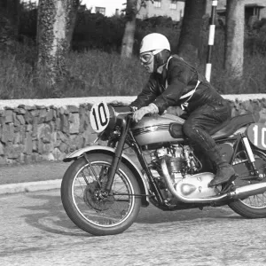 Cliff Dearden (Triumph) 1955 Senior Clubman TT