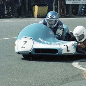 Nigel Rollason & Don Wiliams (Sparton Phoenix) 1981 Sidecar TT