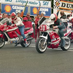 Phil Armes (Kawasaki) and Pete Beale (Yamaha) 1988 Production A TT