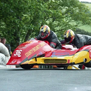 Philip Dongworth & John Luebke (Ireson Kawasaki) 2000 Sidecar TT
