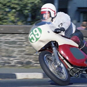 Raymond Graham (Ducati) 1974 Lightweight Manx Grand Prix