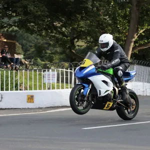 Tom Robinson Kawasaki 2022 SeniorManx Grand Prix