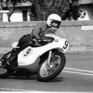 Trevor Parker Maxton Yamaha 1977 Junior Manx Grand Prix