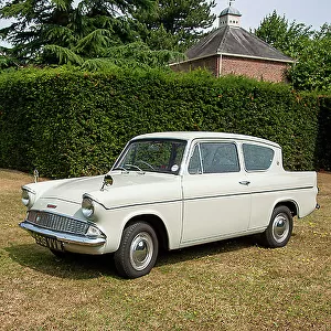Ford Anglia 1961 Grey light