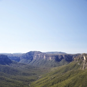 Australia, New South Wales, Blue Mountains, Grose Valley viewed from Evans Lookout