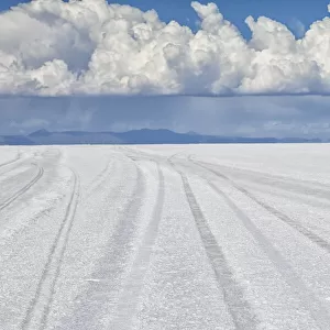 Bolivia, Uyuni, Salar de Uyuni. The salt flats extend for miles