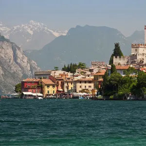 ITALY, Verona Province, Malcesine. Lakeside town view