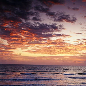 USA, South Florida, View of Sunrise over Atlantic Ocean