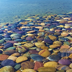 USA, Utah. Colorful rocks in Lake Powell. Credit as: Don Paulson / Jaynes Gallery / DanitaDelimont