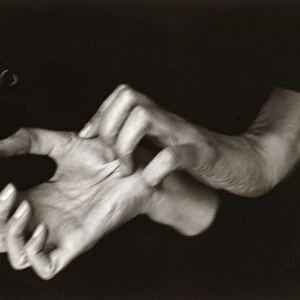 GEORGIA O KEEFFE (1887-1986). American painter. O Keeffes hands photographed by Alfred Stieglitz, 1918