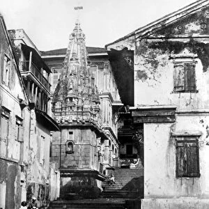 INDIA: BOMBAY, TEMPLE. Walkeshivar Mirryelldaso Hindu Temple in Bombay (now Mumbai), India