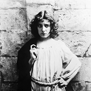 JULIA MARLOWE (1866-1950). Originally Sarah Frances Frost. American (English born) actress