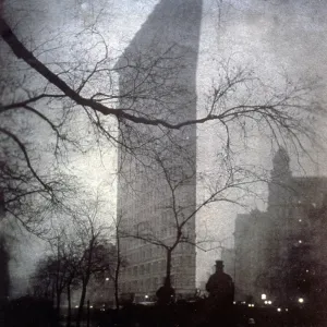 NEW YORK: FLATIRON, 1905. Flatiron Building, New York City: photograph, 1905, by Edward Steichen