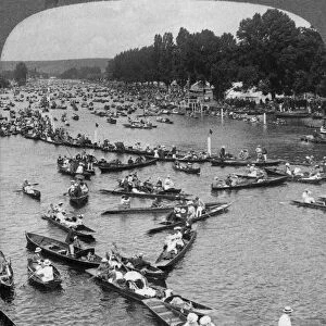 ROYAL HENLEY REGATTA, 1902. The Royal Henley Regatta race at Henley-on-Thames, England
