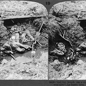 WORLD WAR I: DEAD SOLDIERS. German casualties lying in a trench near La Basse in northern France