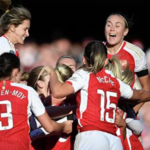 Arsenal Celebrate Alessia Russo's Goal: Arsenal FC vs Aston Villa, Barclays Women's Super League 2023-24