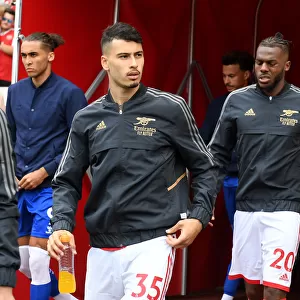 Arsenal Duo Gabriel Martinelli and Nuno Tavares Prepare for Arsenal v Everton Clash (2021-22)