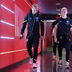 Arsenal FC vs Fulham FC: Pre-Match Arrival of Emile Smith Rowe and Leandro Trossard (2023-24)