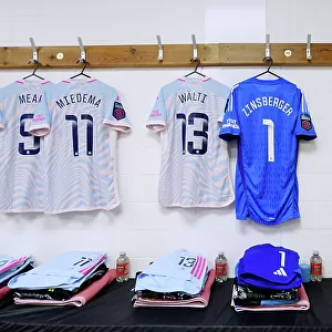 Arsenal and Liverpool Women's Super League: A Glimpse into Their Pre-Match Rituals: The Detailed Scene in the Dressing Room