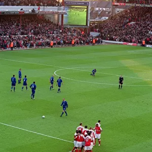 Arsenal players celebrate Robert Pires 1st goal. Arsenal 7: 0 Everton