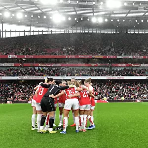 Arsenal Women vs Chelsea Women: Huddle Before Barclays Super League Clash at Emirates Stadium (2023-24)