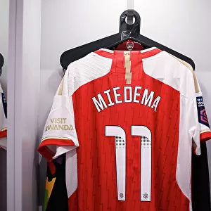 Arsenal Women's Star Striker Vivianne Miedema Gears Up for Arsenal vs. Tottenham Hotspur (FA Women's Continental Tyres League Cup, 2023-24)