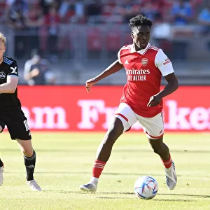 Arsenal's Albert Sambi Lokonga Shines in Pre-Season Clash Against 1. FC Nurnberg