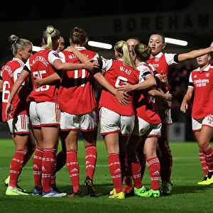 Arsenal's Beth Mead Scores Hat-Trick in Super League Win Against Brighton
