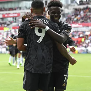 Arsenal's Gabriel Jesus and Bukayo Saka Celebrate Second Goal in Brentford Victory (2022-23 Premier League)