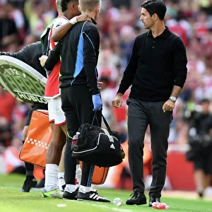 Arsenal's Jurrien Timber Sustains Injury in Arsenal FC vs Nottingham Forest (2023-24)