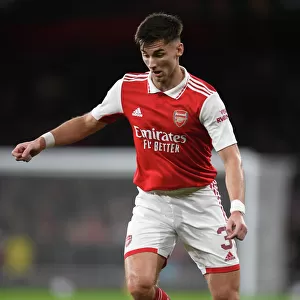 Arsenal's Kieran Tierney in Action against PSV Eindhoven (2022-23 Europa League)