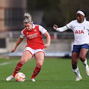Arsenal's Laura Wienroither Battles it Out in Thrilling Arsenal vs. Tottenham Women's Super League Showdown