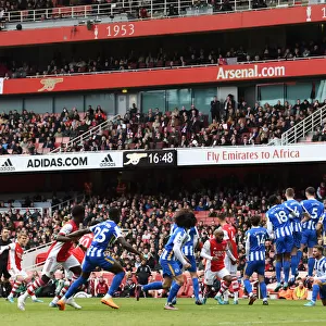 Arsenal's Martin Odegaard Nails Free Kick vs Brighton & Hove Albion (2021-22)