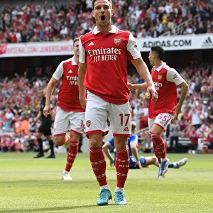 Arsenal's Thrilling Triumph: Cedric Soares Decisive Goal Secures Victory Over Everton (May 2022)
