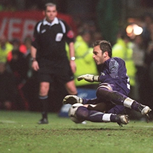 Manuel Almunia saves Doncasters 2nd penalty during the penalty shoot out