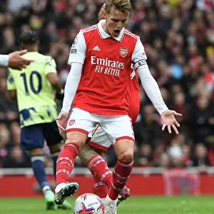 Martin Odegaard's Standout Display: Arsenal's Victory Against Leeds United (2022-23)