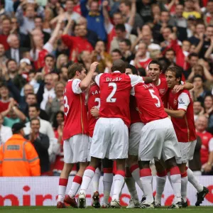 Philippe Senderos celebrates scoring the 2nd Arsenal goal with Alex Hleb