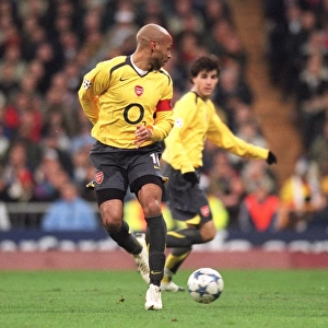 Thierry Henry (Arsenal) backheel. Real Madrid 0: 1 Arsenal