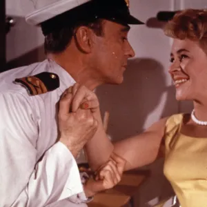 : CARRY ON CRUISING (1962)