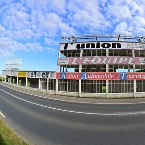 Motorsport 2016 Rights Managed Collection: Reims-Gueux GP Pits and Grandstand.