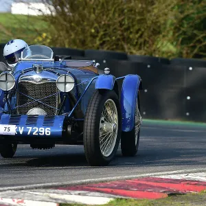 CM32 8816 John Reeve, Riley Brooklands