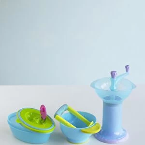 Baby food grinder, masher and bowl, and microwave steamer with valve in the lid