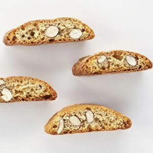 Four Cantucci biscuits