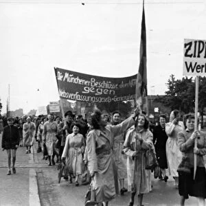 A demontration by people of nurnberg against the agreement between the allies and west germany, held on the day of its signing, 1952 or 1953