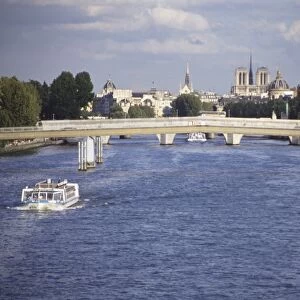 France, Paris, Tuileries Quarter, Pont Solferino across the Seine River, long slightly arched bridge