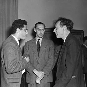 Lev landau, scientist, participants at scientific conference on high energy particles, left to right: prof, jack steinberger, columbia university (usa); prof, l, riddiford (uk); lev landau of ussr, moscow, may 1956